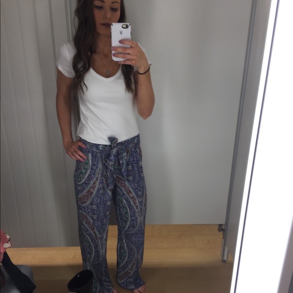 Lucy & Laurel Pants - Flowy pants